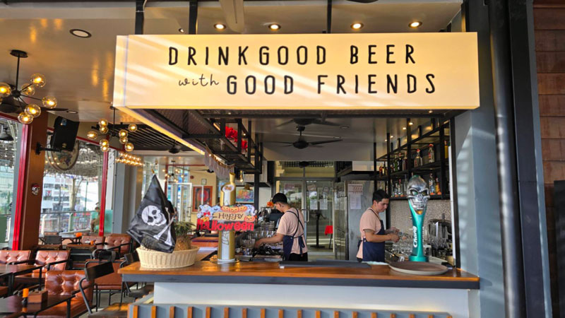 ร้านนั่งชิลในป่าตอง